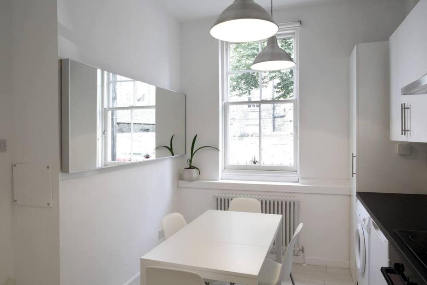 Appartement Beautiful Scandi-inspired One Bed In Stockbridge EDI